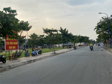 BÁN NHÀ KHU PHÂN LÔ LÊ TRỌNG TẤN, 131 m2, 6 TỶ 2