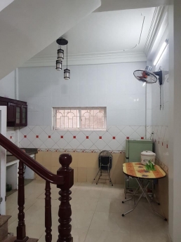 Bán siêu phẩm mặt phố , kinh doanh bất chấp ,vỉa hè rộng 40 mét 5 tầng chỉ 8 tỷ 6