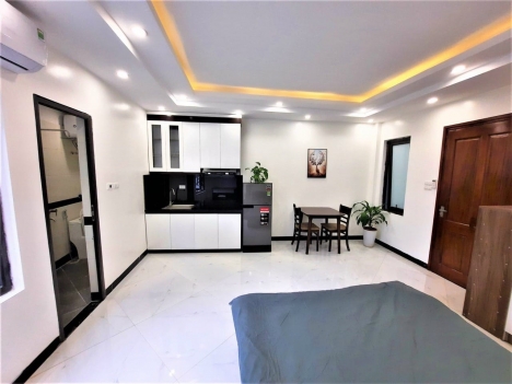 Nhiều nhà bán bớt, Giáp Bát, Hoàng Mai mặt ngõ,,thông , nhà vuông vắn, 48m2 chỉ 4,1 tỷ có thương