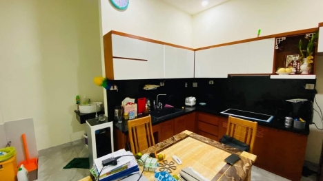 Nhà ĐẸP MỚI - Hẻm NHỰA 6M xe HƠI vào tới nhà - Tam Bình - Thủ Đức - CHỈ nhỉnh 3 tỷ