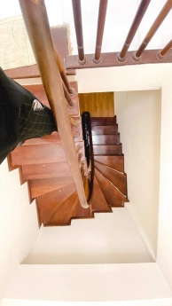 BÁN NHÀ PHỐ THỤY KHUÊ 35M2 5 TẦNG GIÁ 4,3 TỶ CÓ LÙI