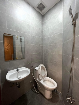 CHỦ NHÀ CẦN BÁN GẤP NHÀ MỚI HẺM 64 TÂN MỸ, Q7. GIÁ CHỈ 1 TỶ 780