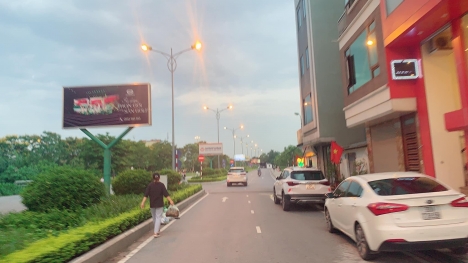 Bán đất khu 918 Long Biên, phân lô, ô tô tránh, chạy vòng quanh, 115m, 9 tỷ 6
