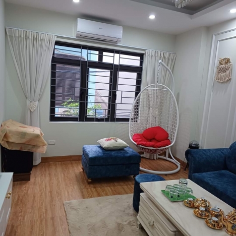 BÁN NHÀ PHẠM THẬN DUẬT CẦU GIẤY, RẤT HIẾM, PHÂN LÔ Ô TÔ VÀO NHÀ, NHÀ ĐẸP Ở NGAY, GIÁ 5 TỶ 6