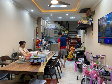Minh Khai, lô góc, ngõ thông 48m2 ô tô qua cửa giá 4,2 tỷ.