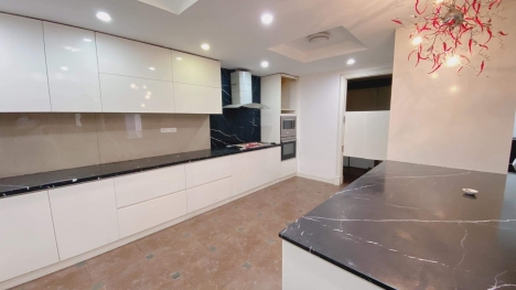 Bán nhà Ngọc Thụy 100m MT7M, Kinh Doanh vỉa hè, Ôtô chỉ 12 tỷ