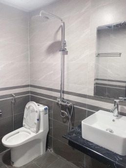 Bán nhà lo góc Tô Hiệu Hà Đông 39m2, 5 tầng giá 4 tỷ hơn XE HƠI đỗ cửa
