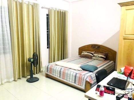 BÁN NHÀ THẠCH BÀN, Ô TÔ ĐỖ CỬA, GẦN PHỐ, NHIỀU TIỆN ÍCH, 55M2x5M