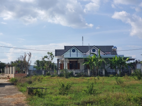 BÁN ĐẤT DIÊN HÒA FULL THỔ CƯ CÁCH TỈNH LỘ 2 TẦM 250M .