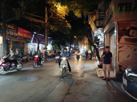 Nhà mặt ngõ ô tô tránh Doãn Kế Thiện, kinh doanh ngày đêm, 41m, 8.6 tỷ