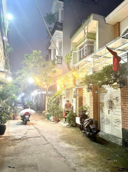 Nhà bán Trần Xuân soạn. Tân Hưng.Q7. 4x16.5 Giá: 8 tỷ