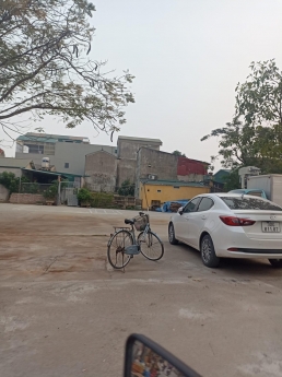 Nhỉnh 2 tỷ sở hữu đất 73m vuông vắn cách đường ô tô đỗ 10m - gần trung tâm chợ
