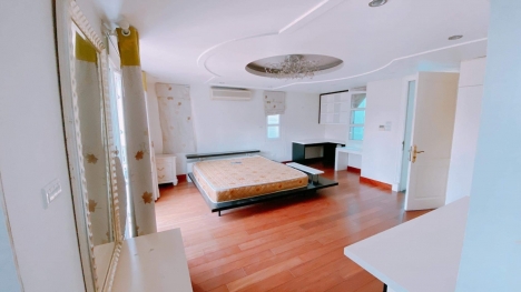 Bán nhà Ngọc Thụy 100m MT7M, Kinh Doanh vỉa hè, Ôtô chỉ 12 tỷ