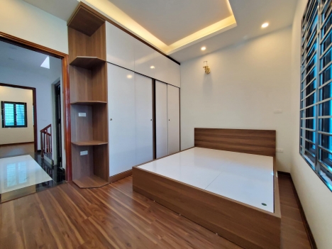 Bán nhà Ngõ 8 Lê Quang Đạo, Phú Đô. NHÀ ĐẸP, FULL NỘI THẤT, 5M RA Ô TÔ. 40m2  giá chỉ 4.8 tỷ.