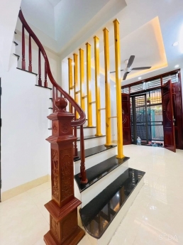 LÔ GÓC,MỚI CỨNG,2 MẶT NGÕ THOÁNG 38M,4 TẦNG,VĂN PHÚ HÀ ĐÔNG