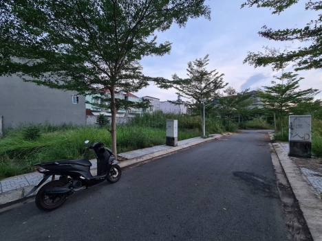 Bán Đất bề ngang bự đường Huỳnh Tấn Phát, Phú Xuân Nhà Bè.
