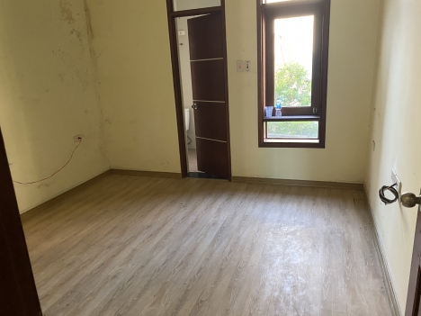 Ô tô 7 chỗ đỗ cửa, ngõ thông khắp ngả, nhà 2 mặt tiền. vài bước chân ra chợ Tân Xuân, Xuân Đỉnh.