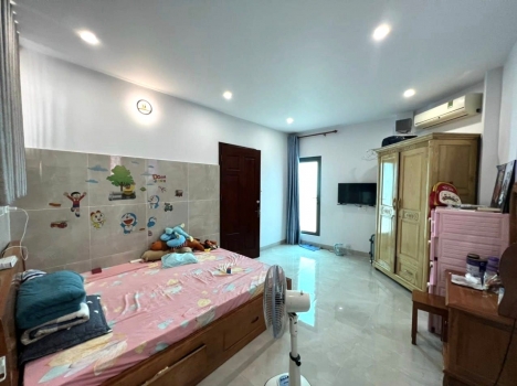 HXH Nguyễn Sơn Tân Phú 58m2, 4 tầng với 4 PN, Chỉ 5,5 tỷ TL, Tặng Full Nội Thất.