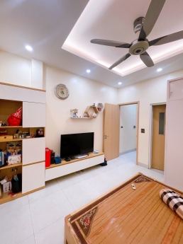 NGÔ QUYỀN HÀ ĐÔNG NHÀ 5 TẦNG 46M Ô TÔ VÀO NHÀ 7 TỶ
E THANH