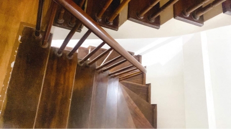 BÁN NHÀ PHỐ THỤY KHUÊ 35M2 5 TẦNG GIÁ 4,3 TỶ CÓ LÙI
