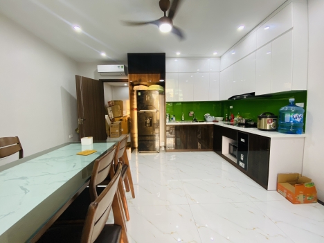 BÁN NHÀ PHỐ 8/3 , HAI BÀ TRƯNG, 58M2, 5 TẦNG, MẶT TIỀN 5M, NHÀ ĐẸP Ở LUÔN,