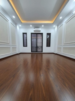BÁN NHÀ CẦU GIẤY-NHÀ MỚI-NGÕ 3 GÁC-40m-NHỈNH 4TỶ