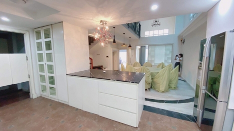 Bán nhà Ngọc Thụy 100m MT7M, Kinh Doanh vỉa hè, Ôtô chỉ 12 tỷ