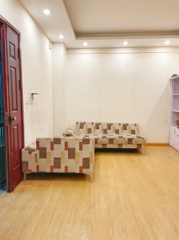 Bán nhà chung cư phố thép mới đô thi Việt Hưng Long biên . Dt 7,3,64m. Giá 1.550 tỷ