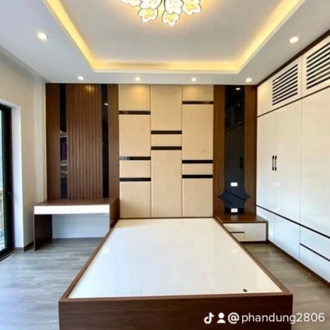 Bán nhà Nghĩa Dũng-Ba Đình FULL NỘI THẤT Ô TÔ ĐỖ CỬA  50M2 NHỈNH 8TỶ LH:Dung-.