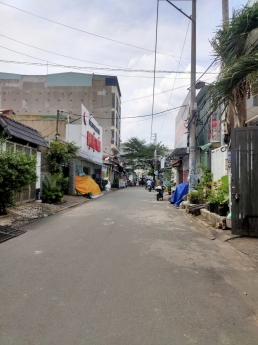 BÁN NHÀ BIỆT THỰ QUẬN 12 NGANG 9 DÀI 21 GIÁ 14.2 TỶ