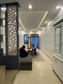 BÁN LUÔN CĂN NHÀ 35M2,6 TẦNG KHU ĐT ĐỊNH CÔNG