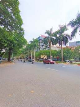 Bán tòa Văn Phòng, phố Lê Đức Thọ. Quận Cầu Giấy. 100M–8Tầng–MT10m: 36.3 Tỷ