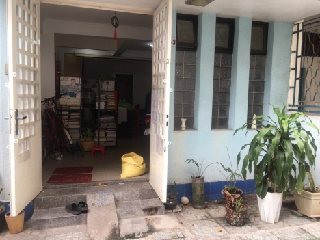 SOS
Bán gấp nhà hẻm 1 sẹc đường Trần Hưng Đạo, P.2, Q.5 rất gần Q1