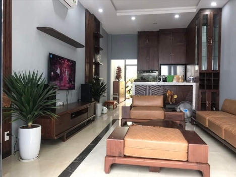 Hoa Lâm 69m2 5T 5,3m mặt tiền 8,7 tỷ HAI MẶT TIỀN TRƯỚC SAU  Ô TÔ TRÁNH VIEW TRƯỜNG NHÀ DÂN XÂY MỚI
