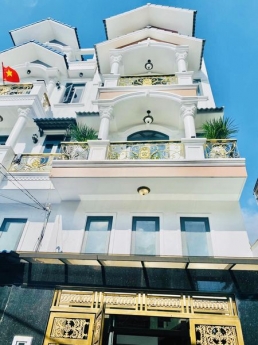 Căn nhà cực đẹp xây 1 trệt, 1 lửng, 2 lầu, sân thượng. Đã giảm mạnh 500tr. Giá cực kỳ tốt cho khách