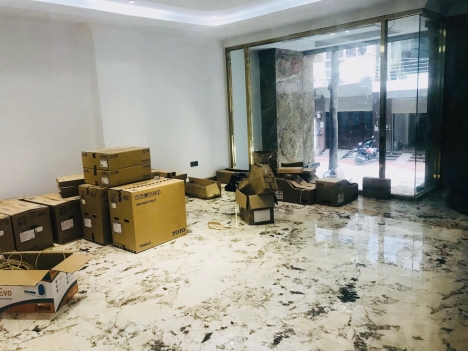 BÁN NHÀ QUẬN CẦU GIẤY-KINH DOANH-THANG MÁY-OTO-94m2-GIÁ:38 TỶ