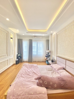 BÁN NHÀ HOA HẬU THANH XUÂN - NHÀ ĐẸP - TẶNG FULL NỘI THẤT - THÔNG SỐ ĐẸP - SÁT OTO DỪNG ĐỖ - GẦN HỒ