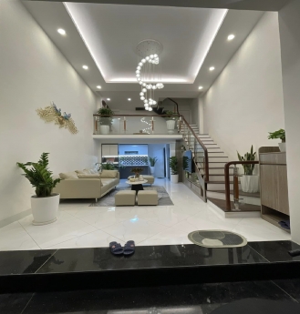Bán nhà Phân Lô 651 Minh Khai thông Lạc Trung, Cách ô tô 20m. 35m x 4 tầng. 4.95 tỷ có THƯƠNG LƯỢNG