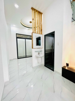 Bán nhà 3T - HẺM Ô TÔ 6M - Trung Tâm Thủ Đức - 100M2 giá CHỈ nhỉnh 4tỷ.