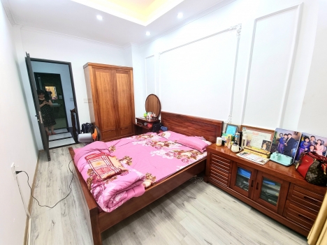 BÁN GẤP NHÀ CỔ NHUẾ - 32M2 - HƠN 3 TỶ