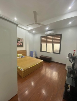 Bán nhà Hoài Đức. Nhà đẹp DT 33m2 giá chỉ 2 tỷ hơn. Sẵn xác vali về ở luôn.