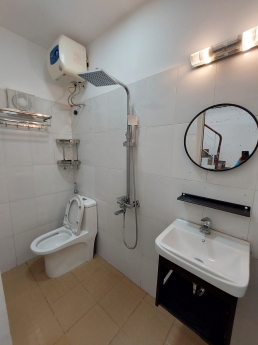 Bán Nhà Trường Chinh.OtO đỗ. Kinh doanh, nhà mới.40m2 6 tầng mặt 4m giá 6.5ty