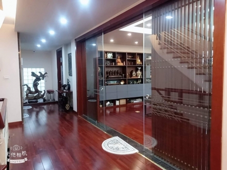 Bán nhà phố Tân Mai, ô tô , kinh doanh, 90m, 6 tầng, MT 5.3m, 18 tỷ.