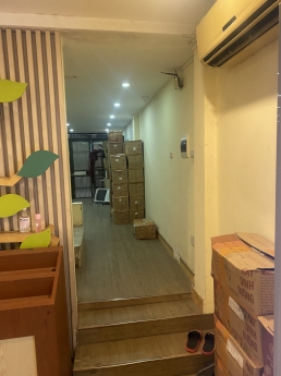 Cho thuê Nhà mặt phố Vạn Phúc, Ba Đình - vỉa hè đá bóng-  50m 4 tầng - Giá 40tr/tháng