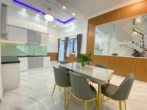 BÁN NHÀ QUẬN 7 NỘI THẤT ĐẸP SÁT PHÚ MỸ HƯNG GIÁ CHỈ 4.6 TỶ