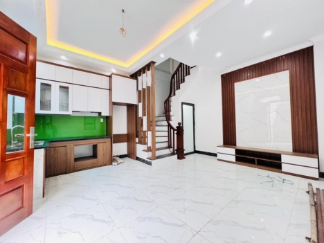 CẦN BÁN NHANH NHÀ MỚI KÍNH KOONG LÔ GÓC, ĐA SỸ, HÀ ĐÔNG, DT32, 5 TẦNG, GIÁ NHỈNH 4 TỶ, CÓ TL