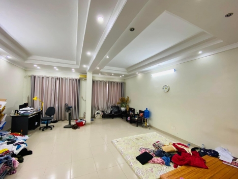 Đức Giang, Bán tòa nhà dv cho thuê, lô góc 3 mặt, 110m*6T thang máy, 16 tỷ dư