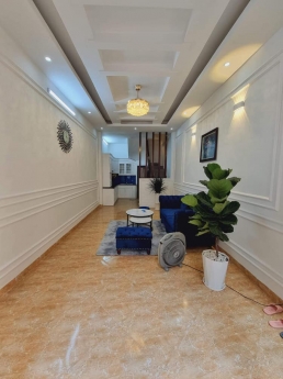 Chính chủ gửi bán nhà mới khu vực Quan Hoa, Cầu Giấy, 5 tầng chỉ 4.15 tỷ