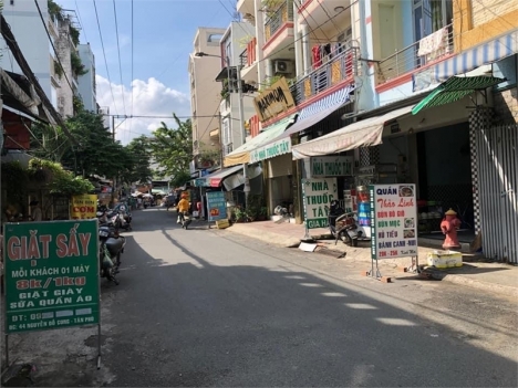 NHÀ ĐẸP KHU AEON TÂN PHÚ, 65 m2, 3 TẦNG, OTO VÀO NHÀ