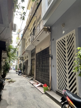 Bán Nhà cực đẹp –phân lô –Ô Tô  Trung Tâm Ba Đình 5 tầngf - 33m  nhinh5 tỷ
